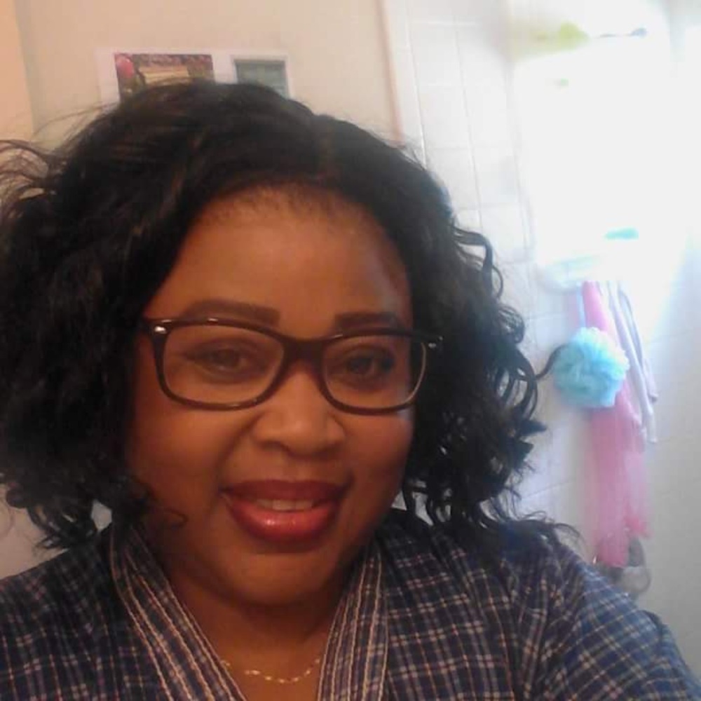 Meet your Posher, Rommie!